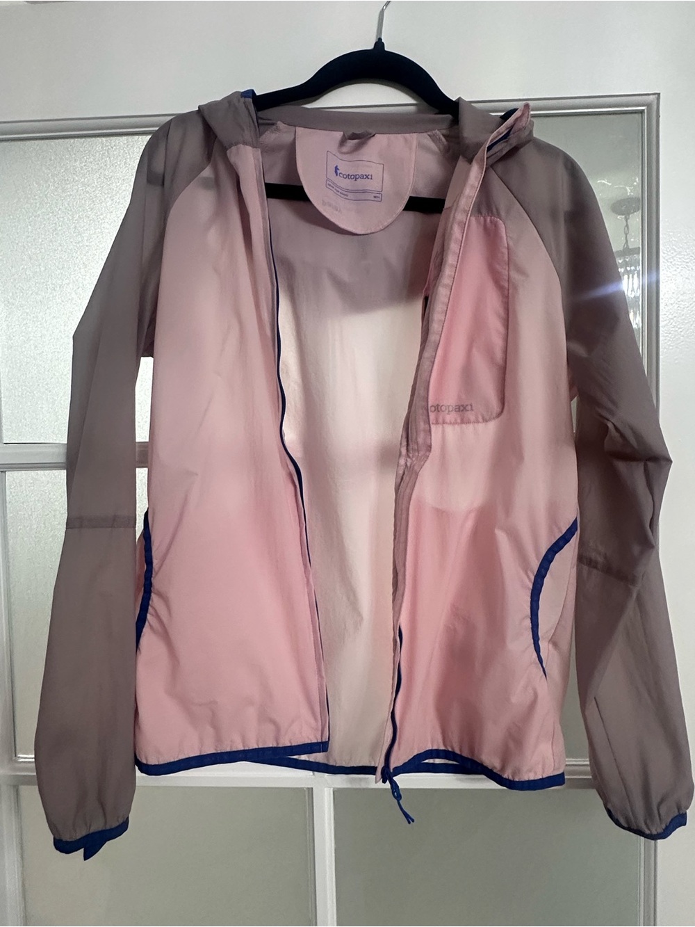 Cotopaxi Paray Ultra Light Active Shell Jacket Women’s M Pink Gray Hooded